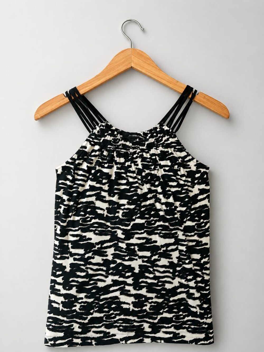 Banana Republic Black & Ivory Strappy Tank Top Size Small